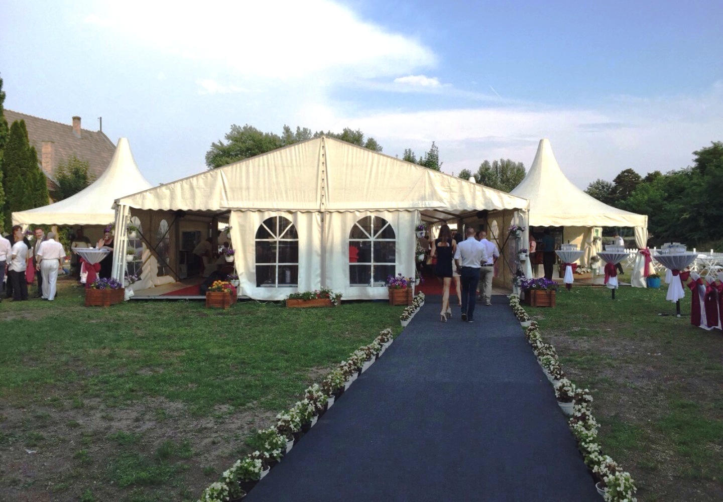 Miért bereljünk sátrat