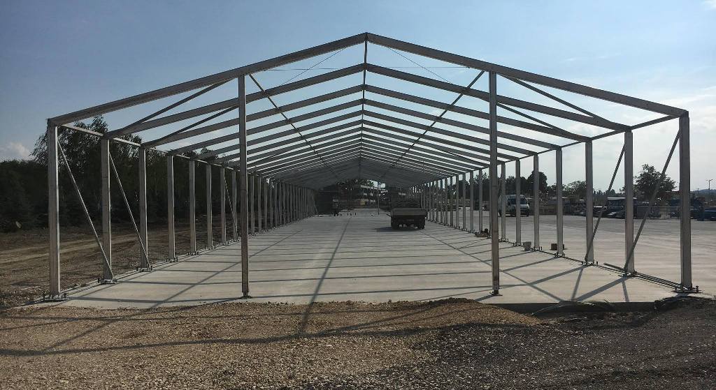 Rendezvénysátrak előnyei – Miért érdemes sátrat bérelni rendezvényre?